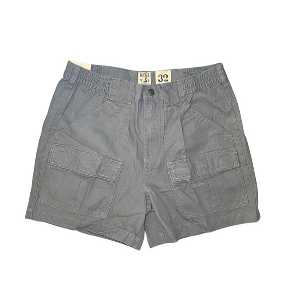Stylish Grey Shorts - Perfect for Any Occasion - Picture 1 of 6
